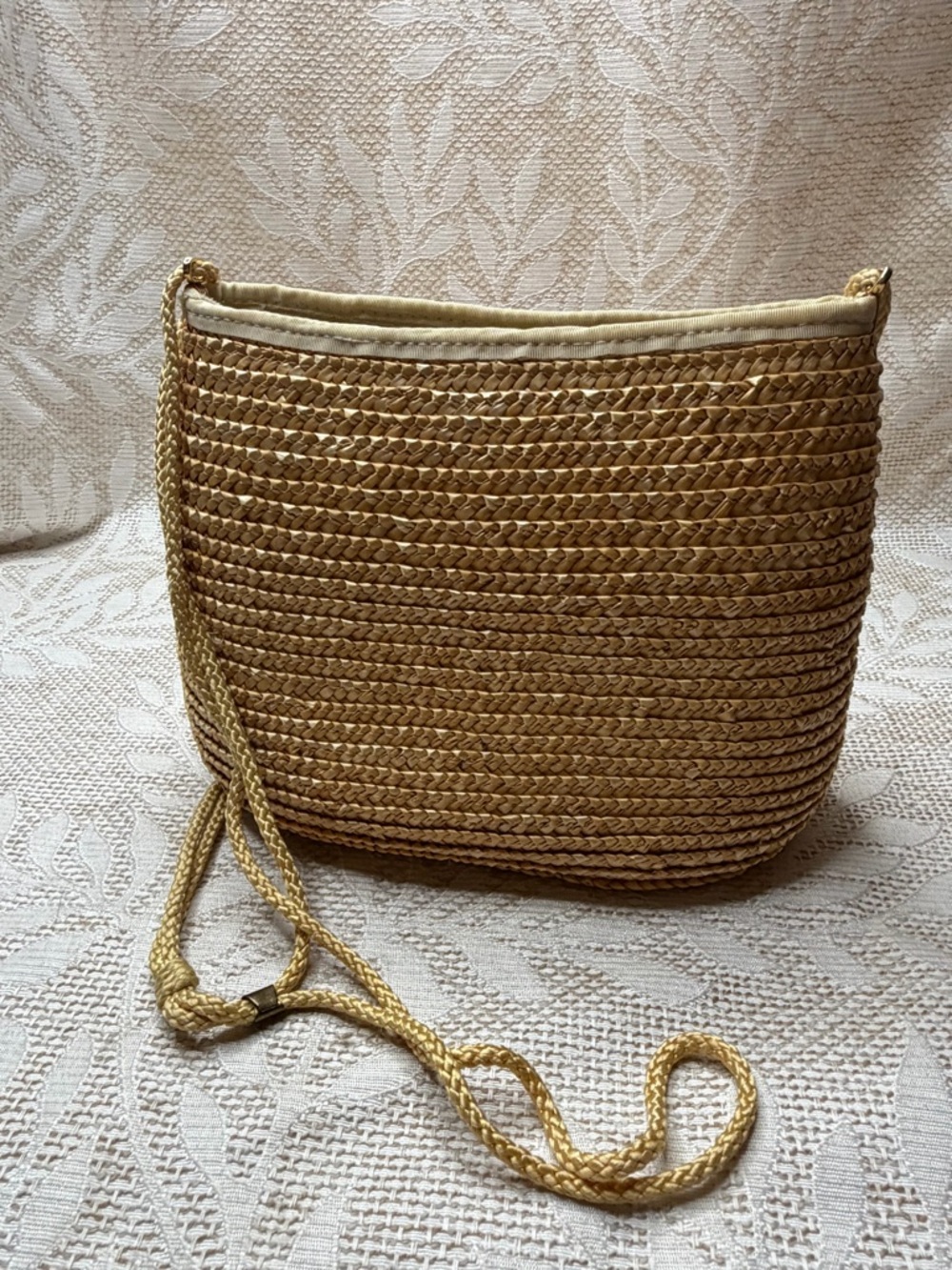 Woven Straw Crossbody Bag in Natural Gold Y2K